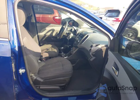 2013 Chevrolet Sonic Lt Manual from USA, damaged, VIN 1G1JD5SH4D4136373